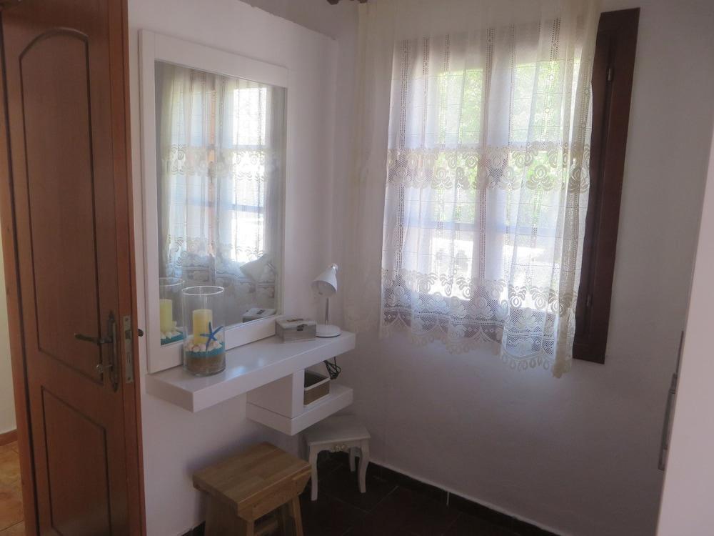 Hostal Maravelia Mare Symi Exterior foto